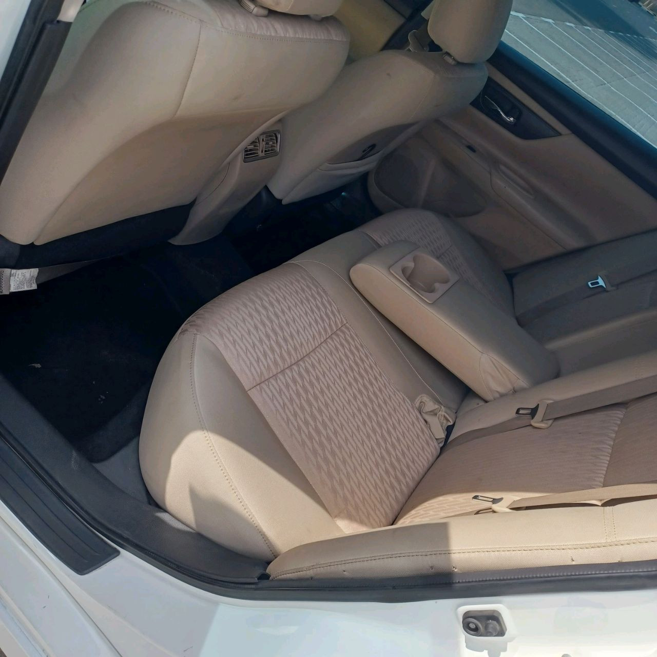 Nissan Altima - Image 6