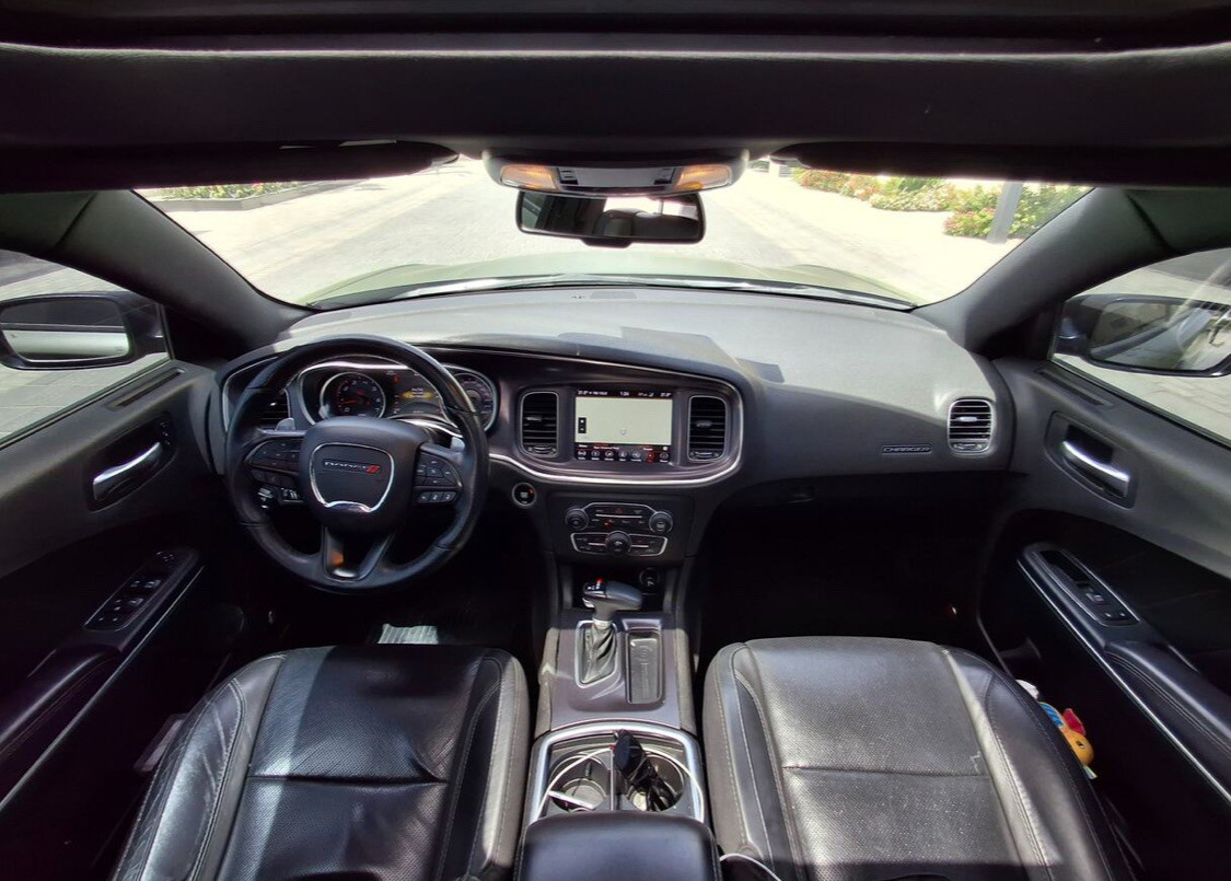 Dodge Charger - Image 6