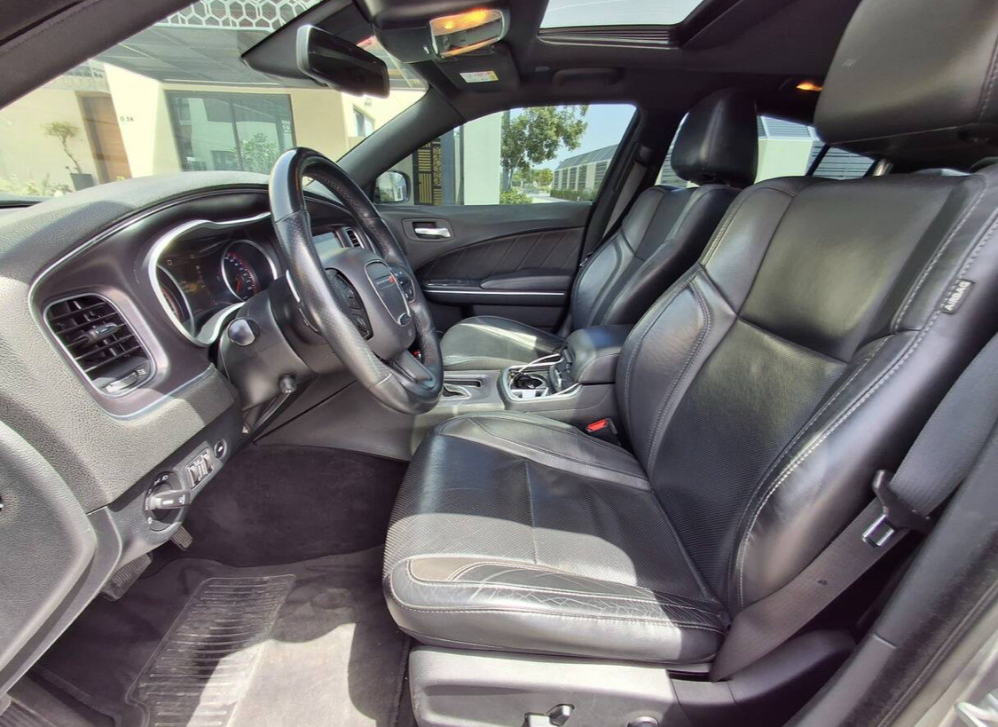 Dodge Charger - Image 8