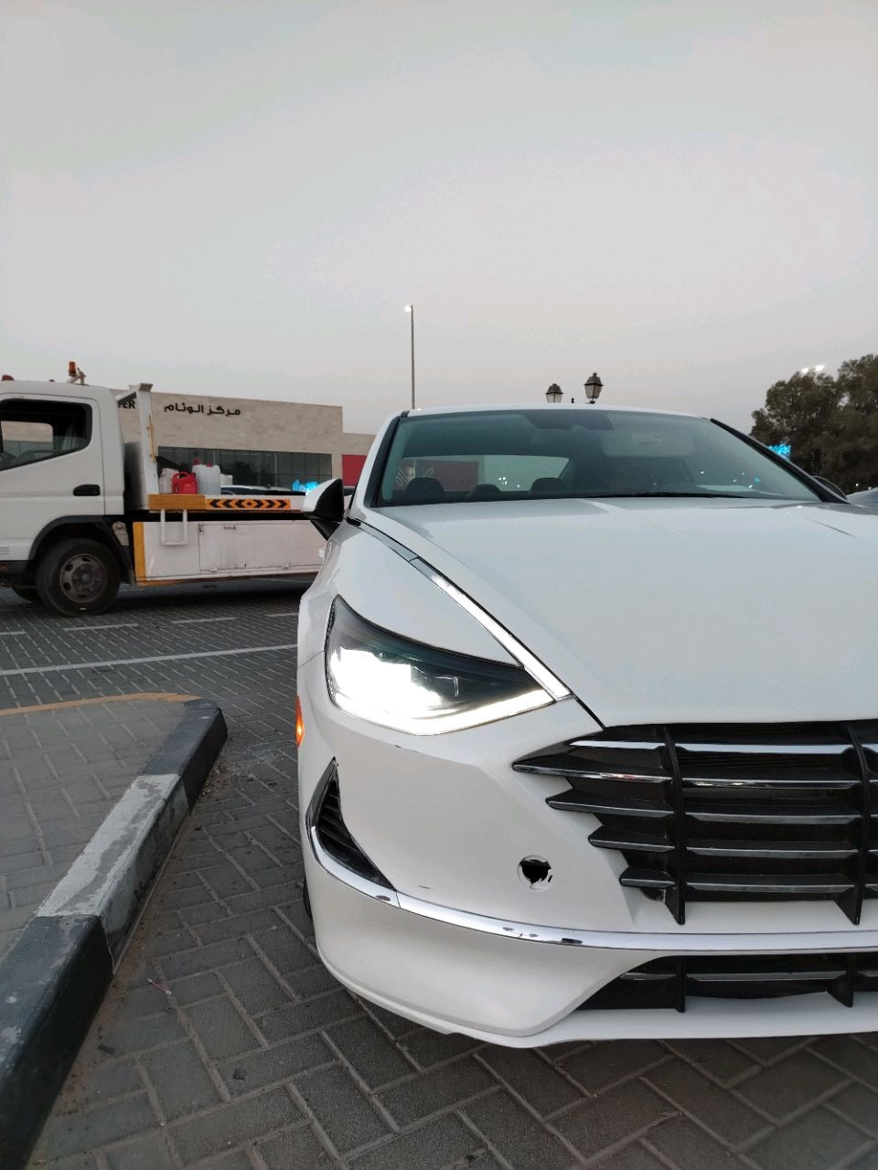 Hyundai Sonata - Image 4