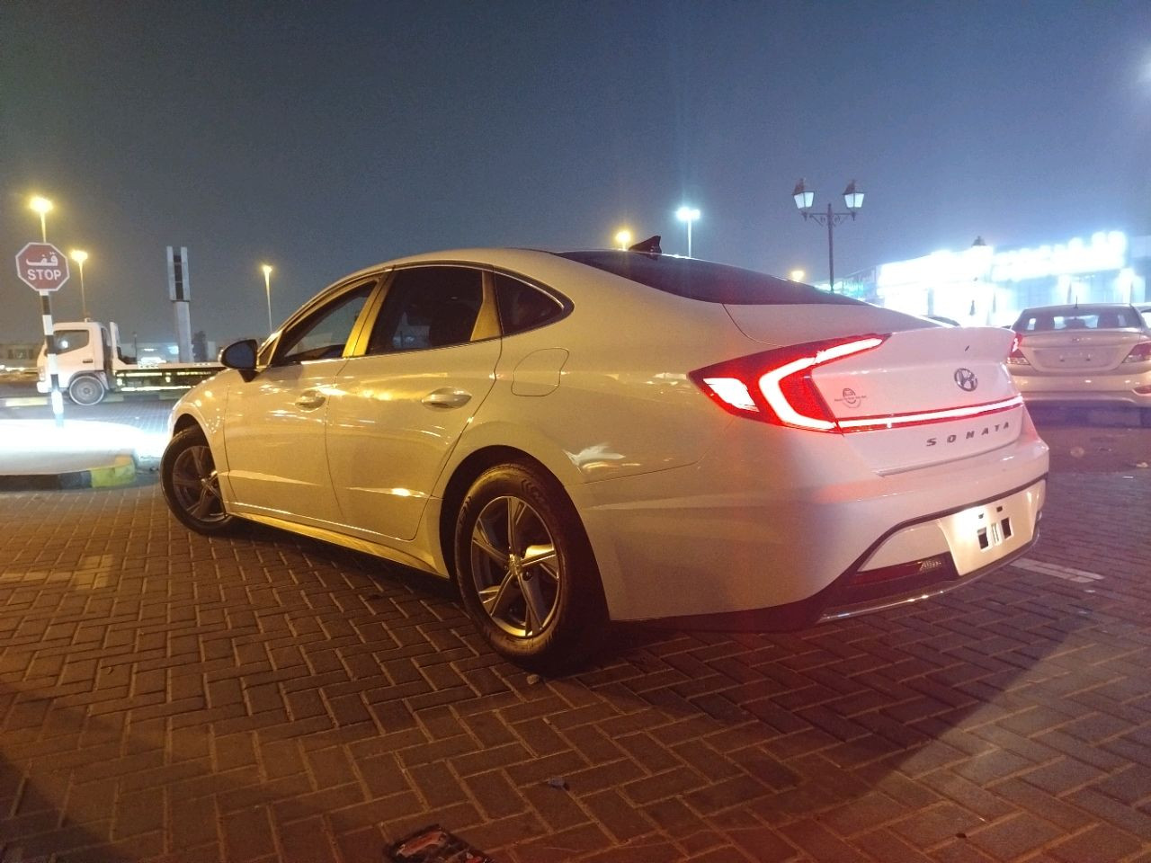 Hyundai Sonata - Image 9