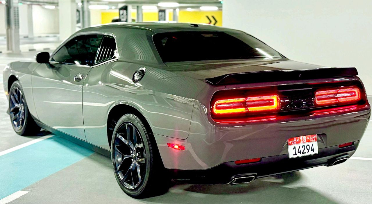 Dodge Challenger - Image 7