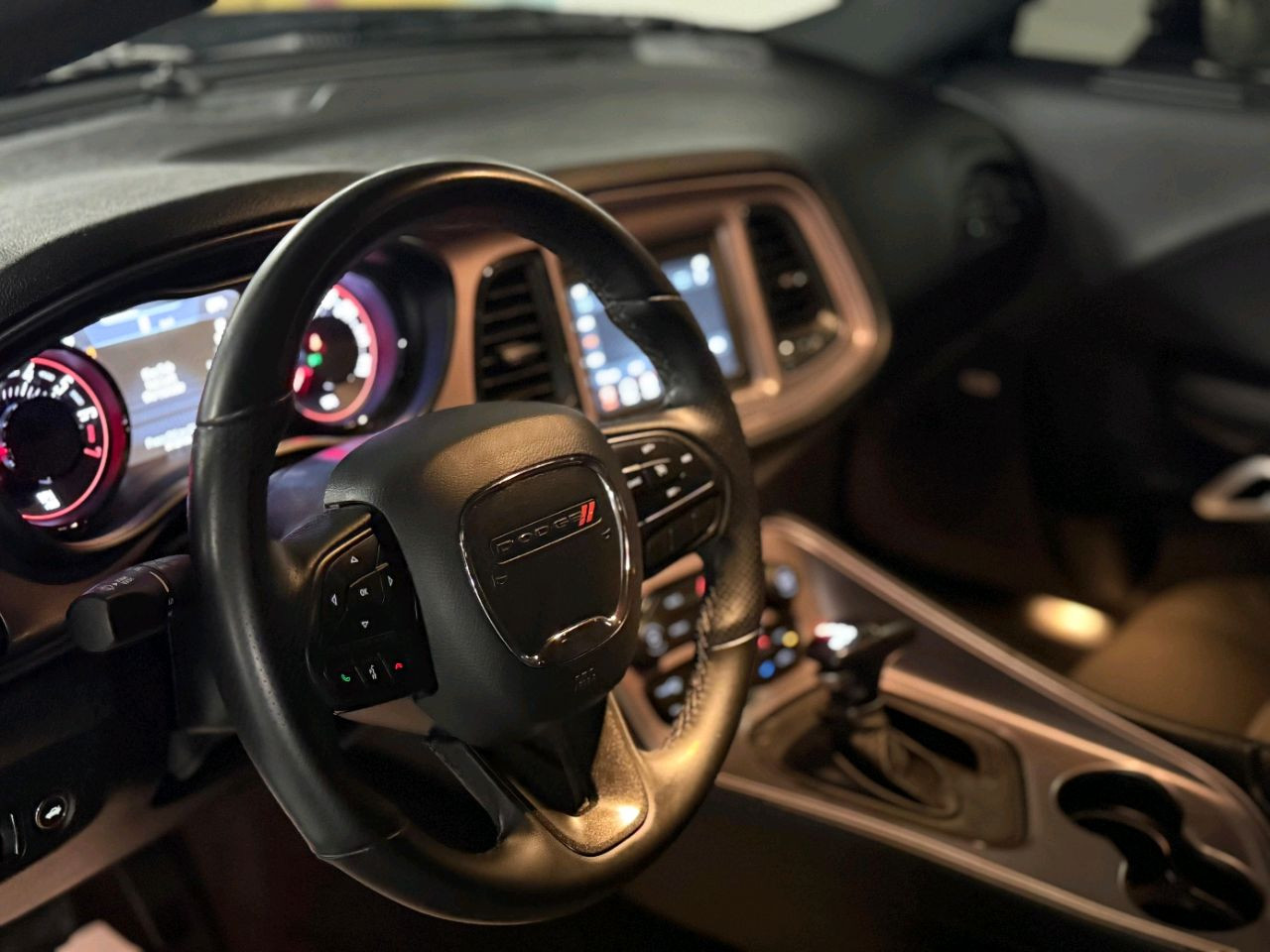 Dodge Challenger - Image 4