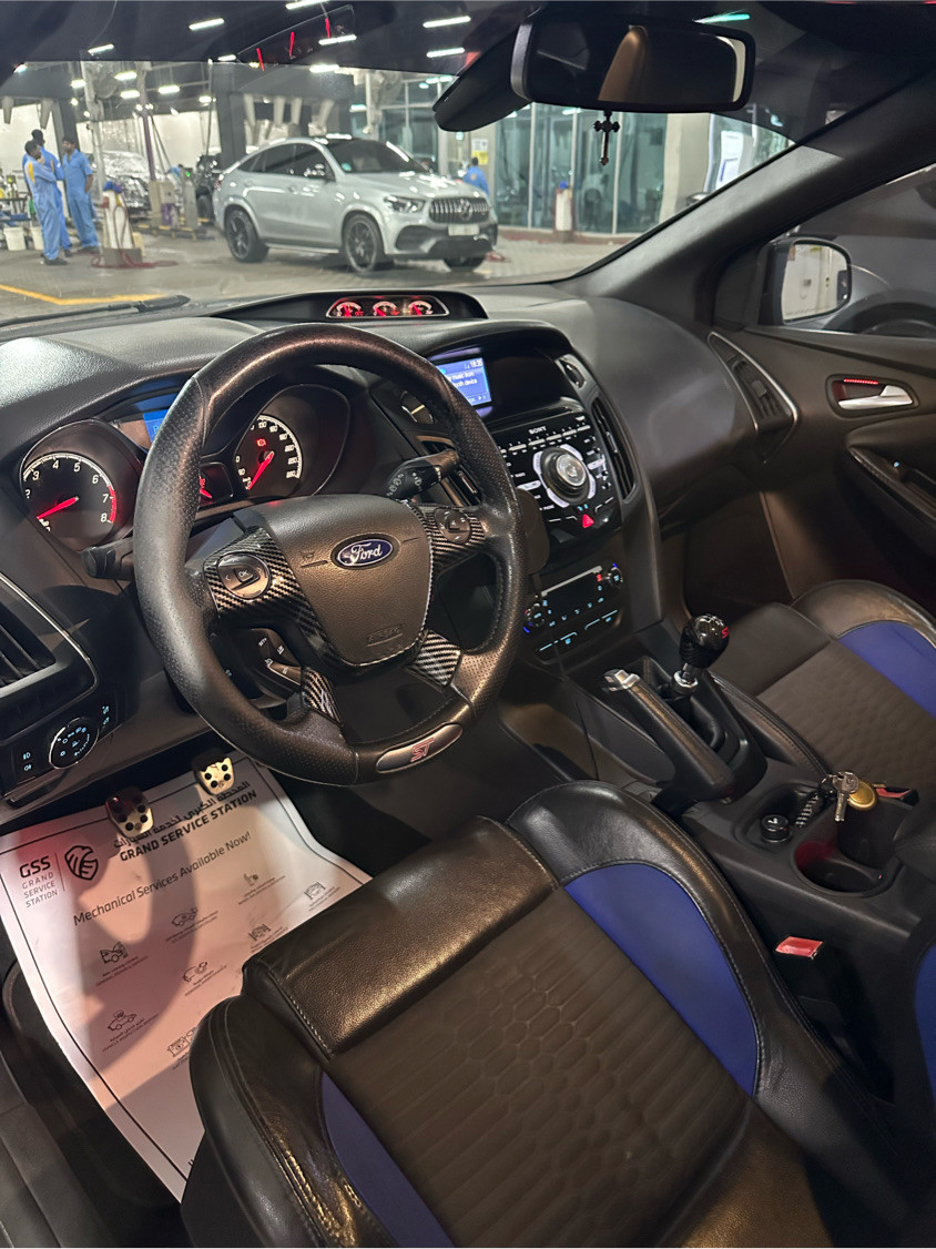 Ford Focus - Image 4