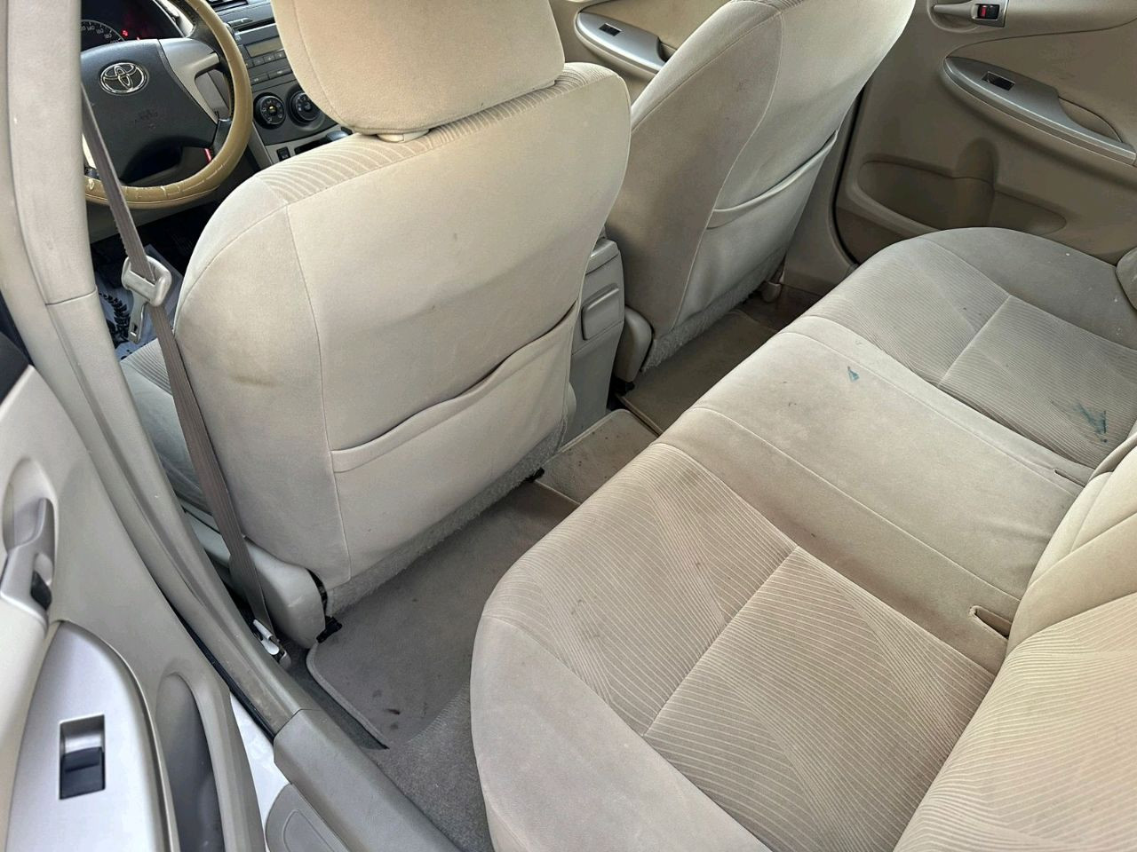 Toyota Corolla - Image 7