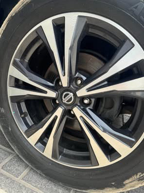Nissan Rogue - Image 9