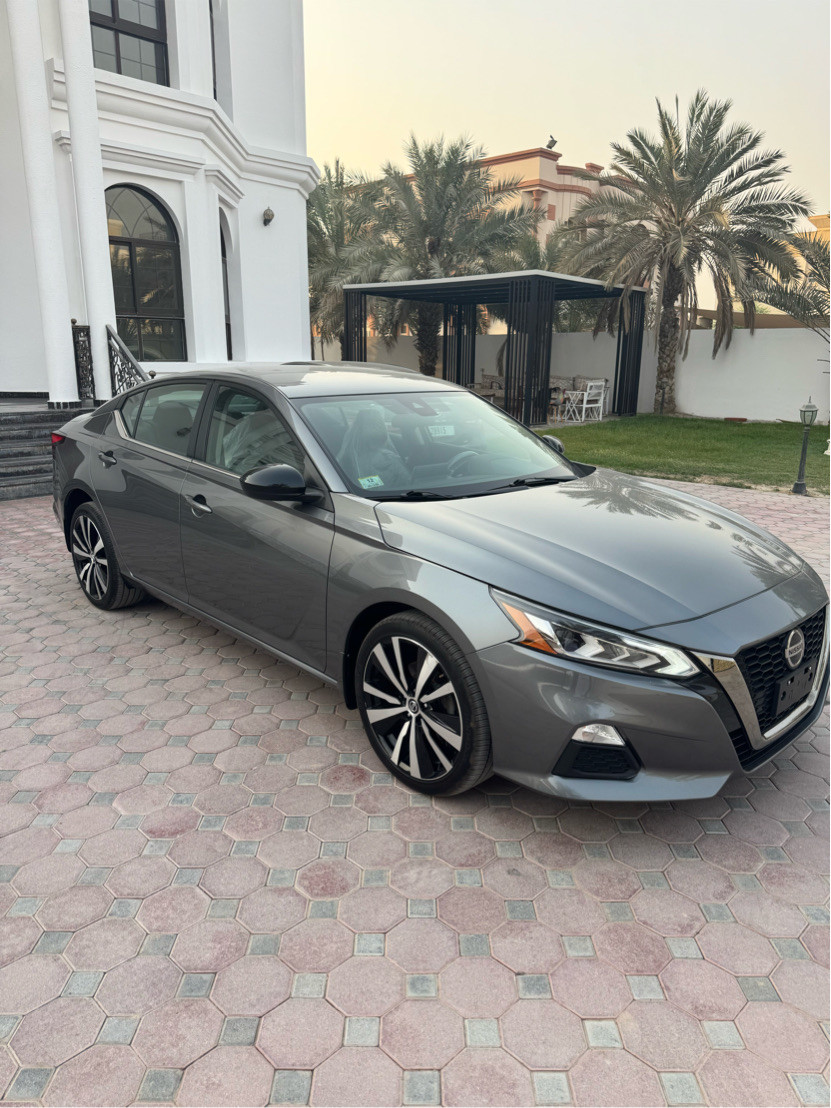 Nissan Altima - Image 4