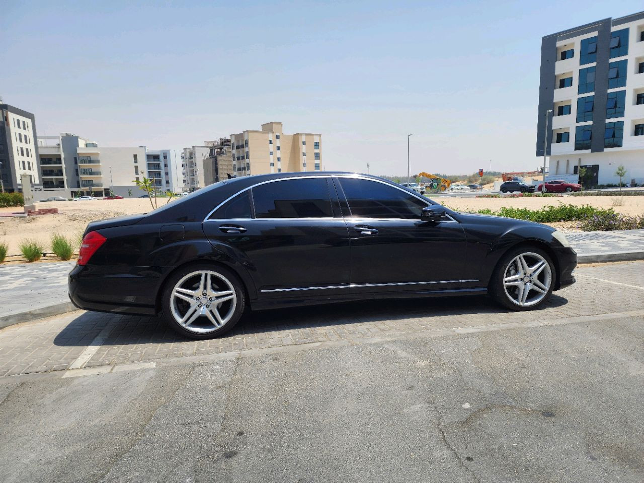 Mercedes Benz S-Class - Image 8