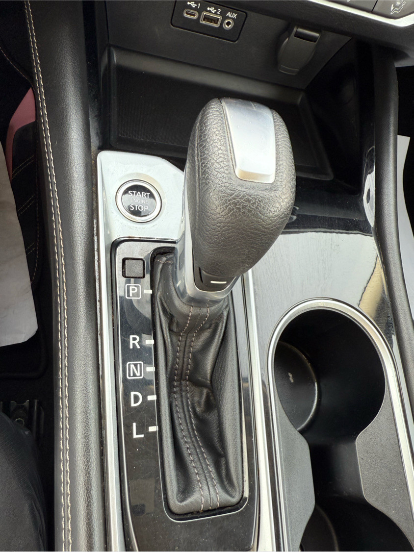 Nissan Altima - Image 8
