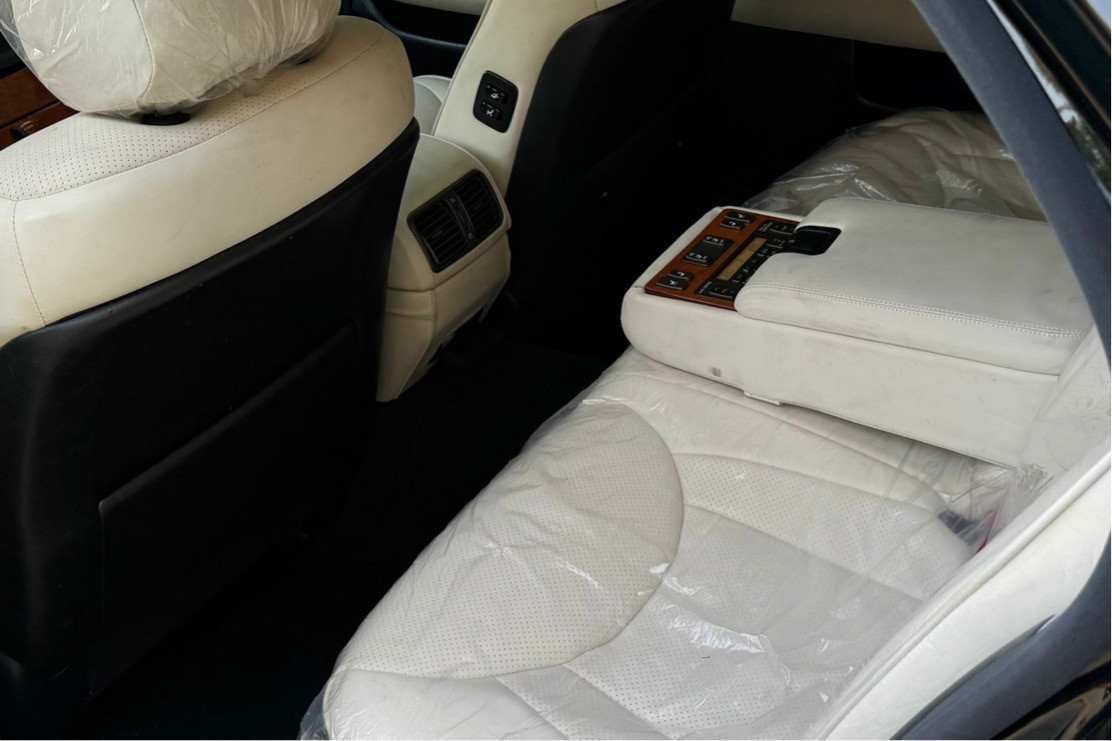 Lexus LS-Series - Image 12