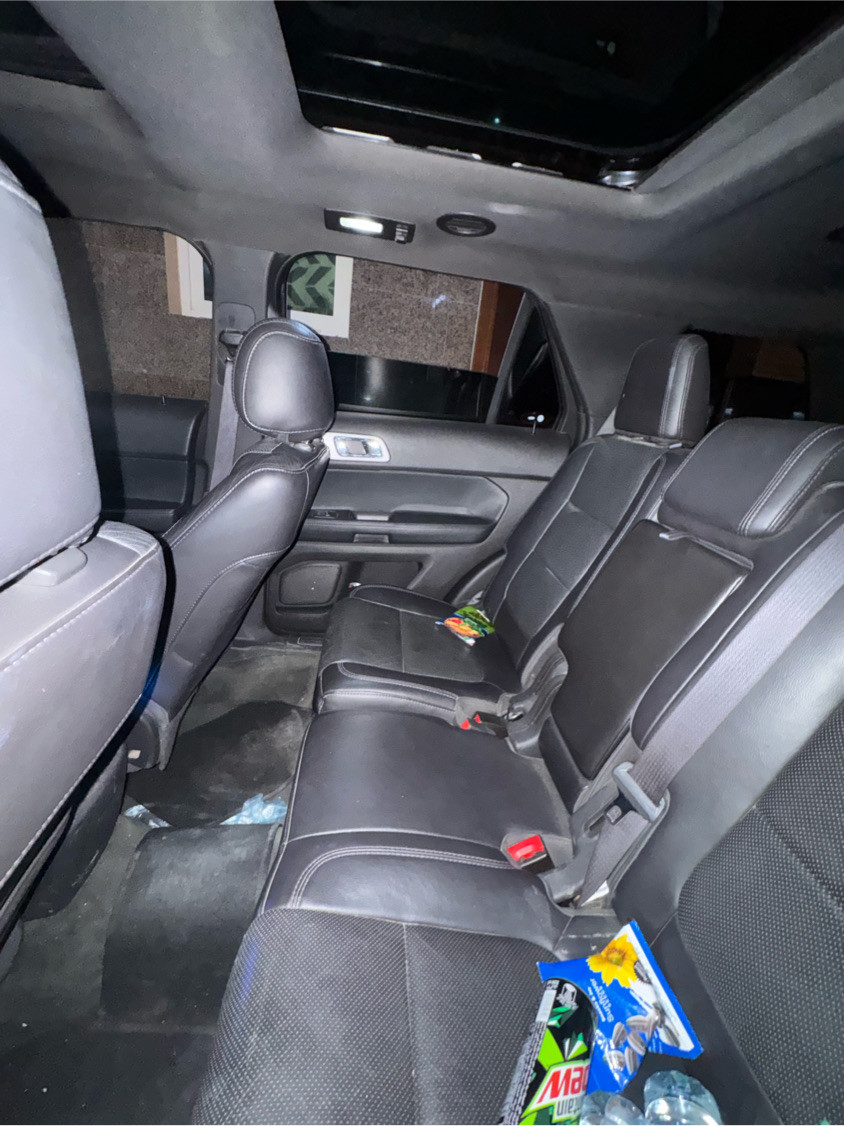Ford Explorer - Image 7