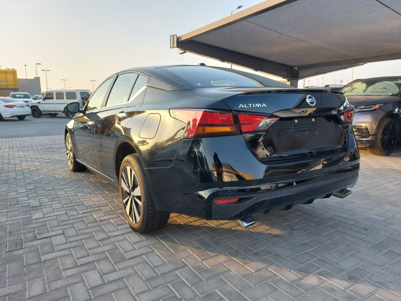 Nissan Altima - Image 4