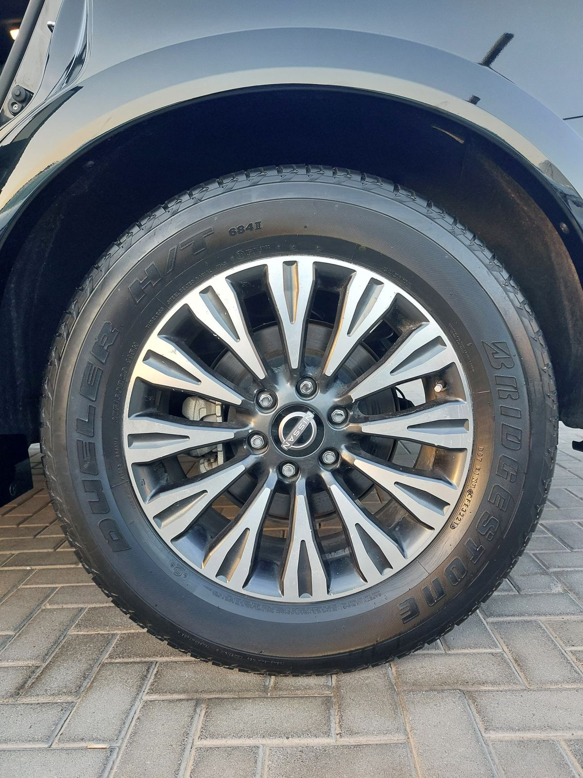 Nissan Armada - Image 12