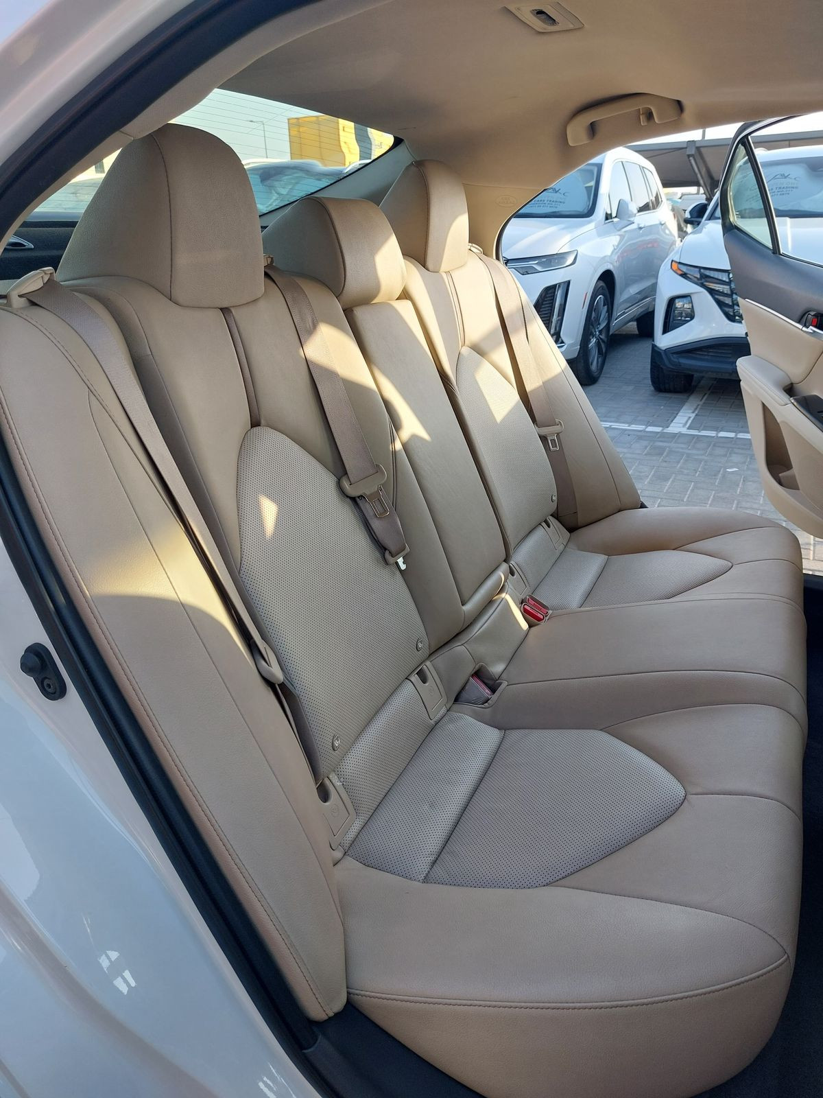 Toyota Camry - Image 9