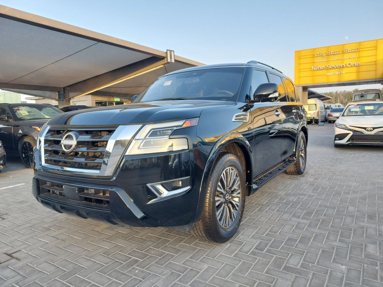 Nissan Armada - Image 3