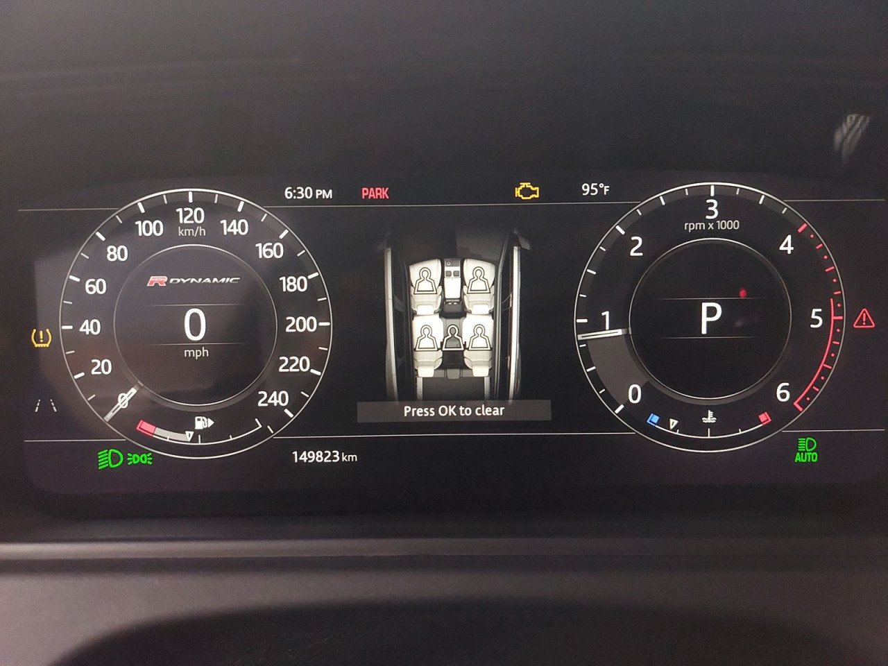 Range Rover VELAR - Image 12