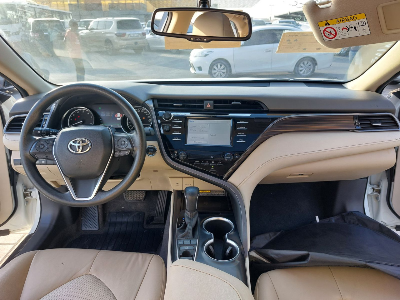 Toyota Camry - Image 10