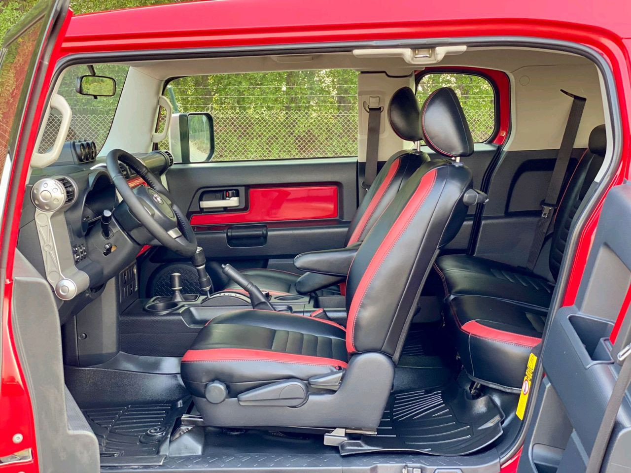 Toyota FJ Cruiser - Image 6