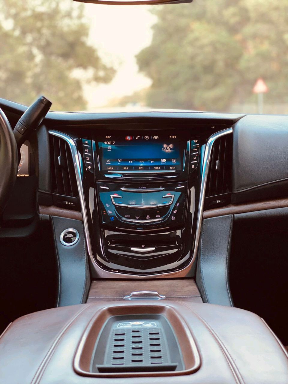 Cadillac Escalade - Image 4