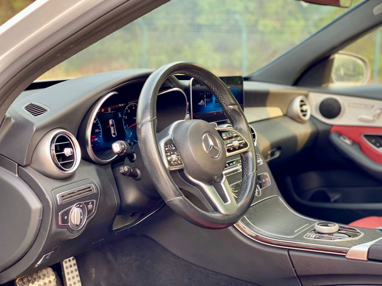 Mercedes Benz C-Class - Image 16