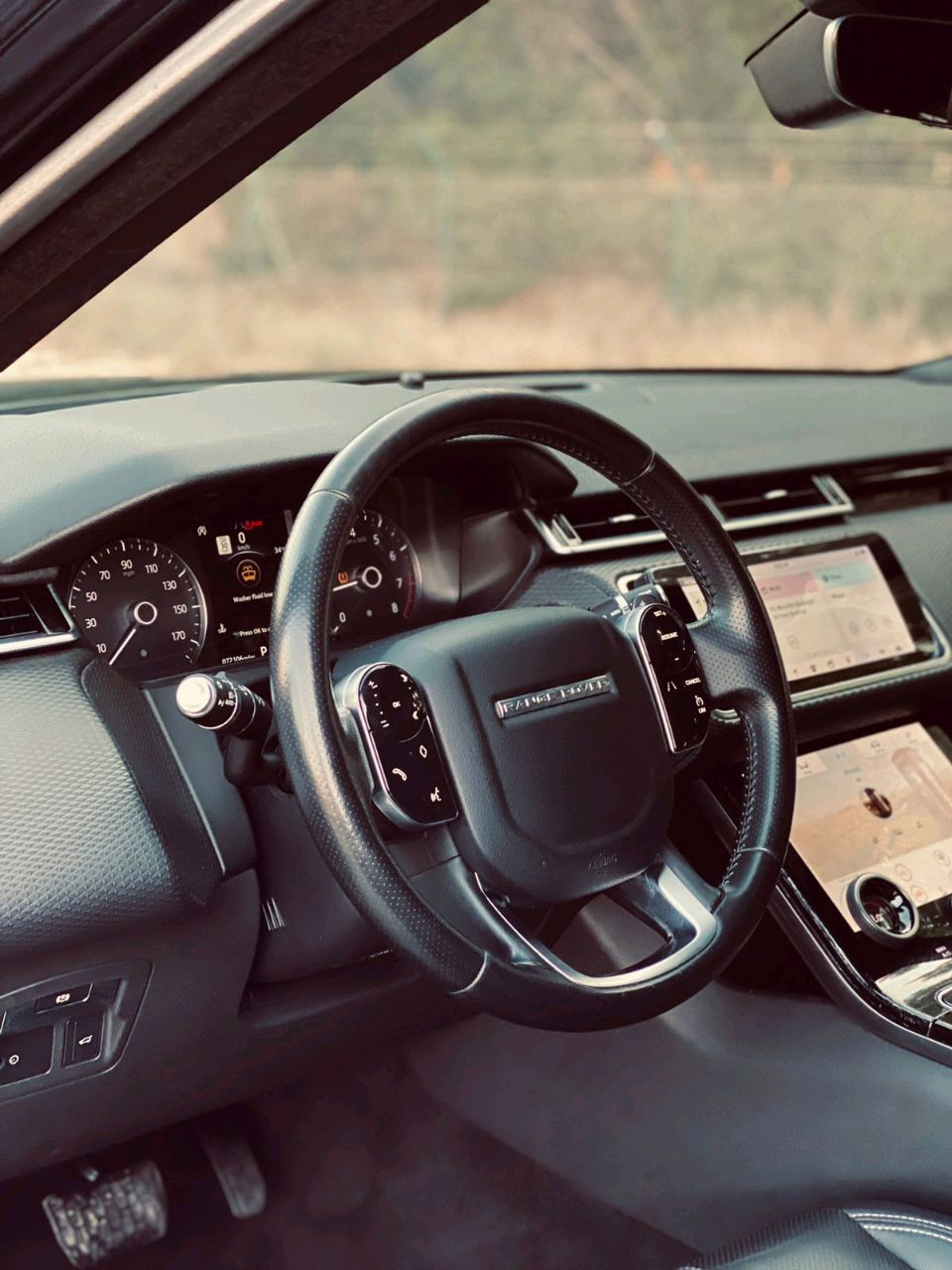 Range Rover VELAR - Image 3
