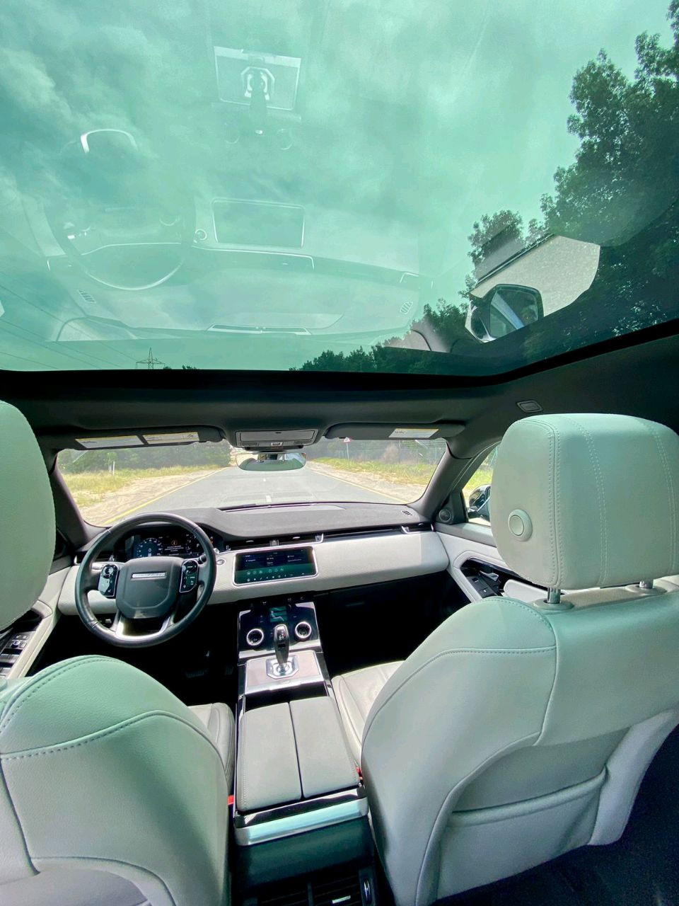 Range Rover Evoque - Image 12