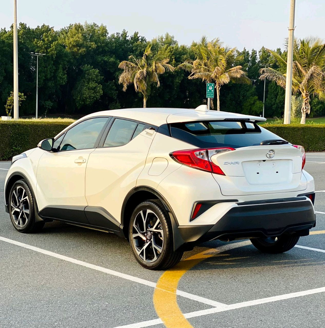 Toyota C-HR - Image 8