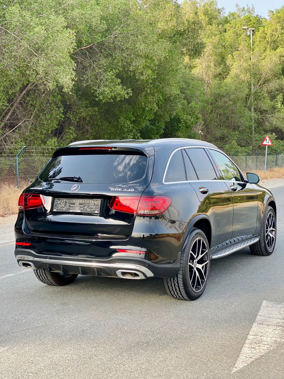 Mercedes Benz GLC - Image 11
