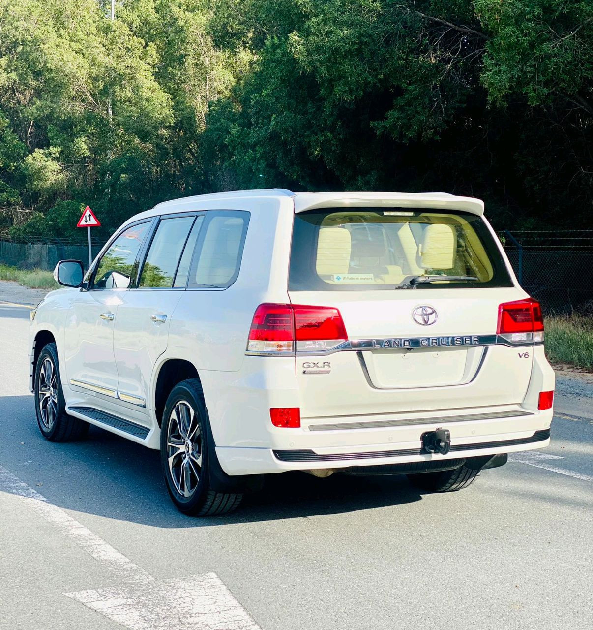 Toyota Land Cruiser - Image 12