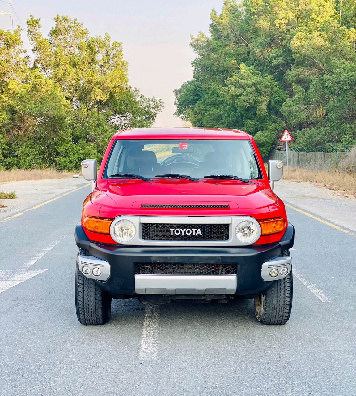 Toyota FJ Cruiser - Image 10
