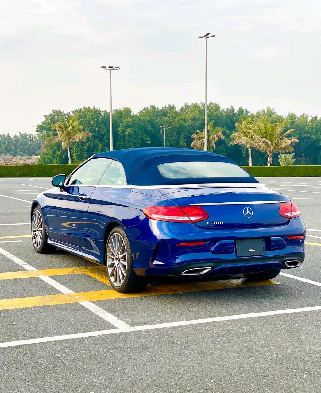 Mercedes Benz C-Class - Image 12