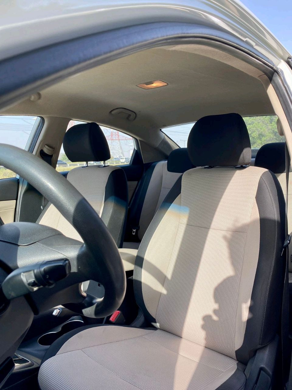 Hyundai Accent - Image 6