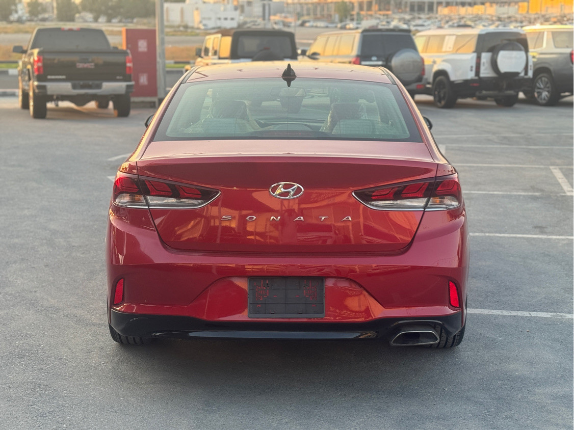 Hyundai Sonata - Image 9
