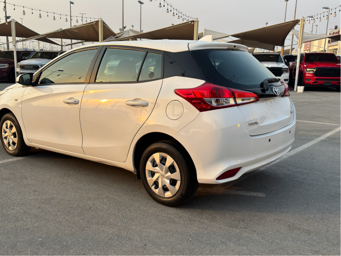 Toyota Yaris - Image 2