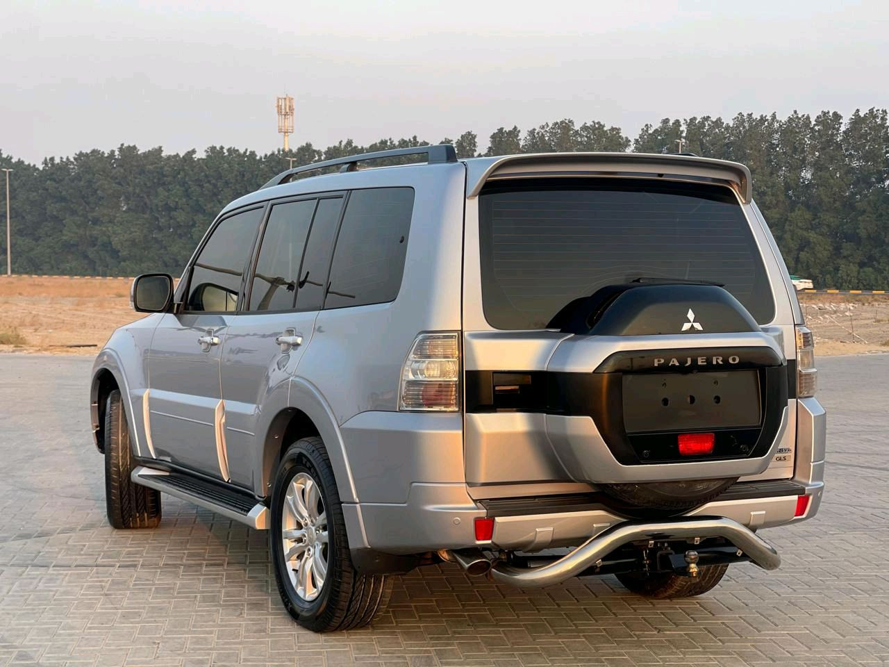 Mitsubishi Pajero - Image 5