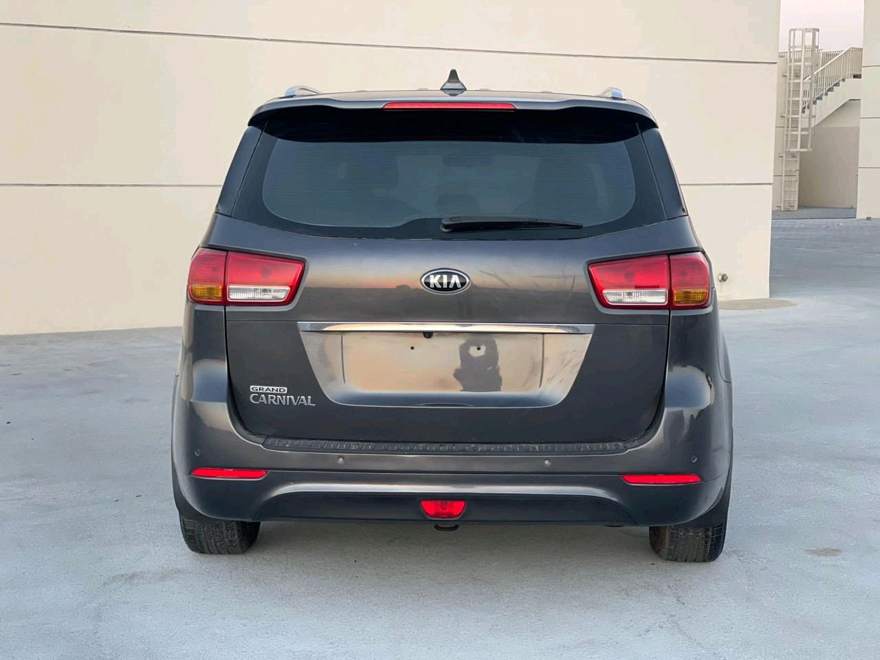 KIA Carnival - Image 8