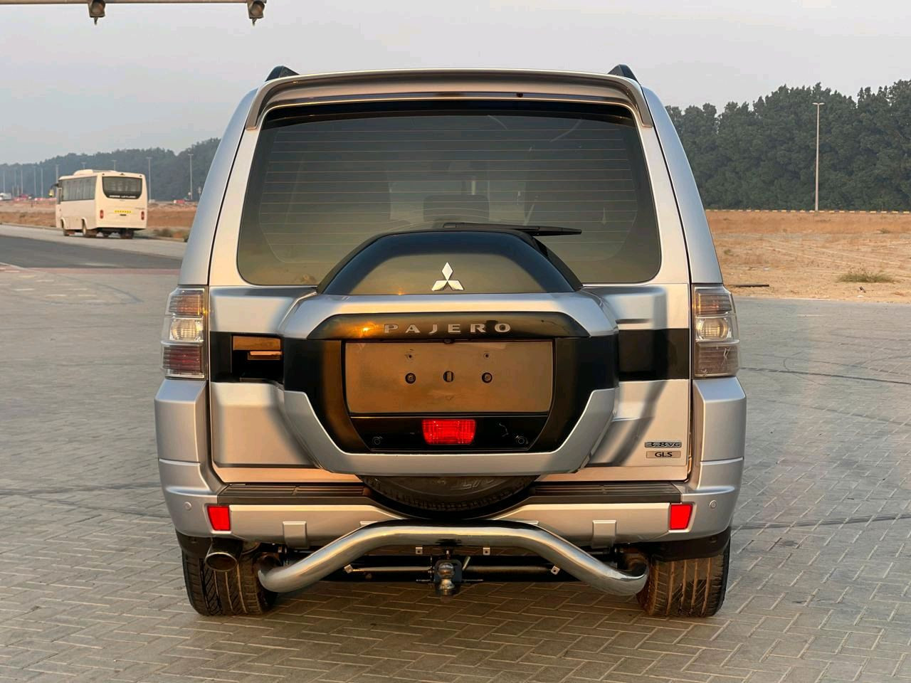 Mitsubishi Pajero - Image 9