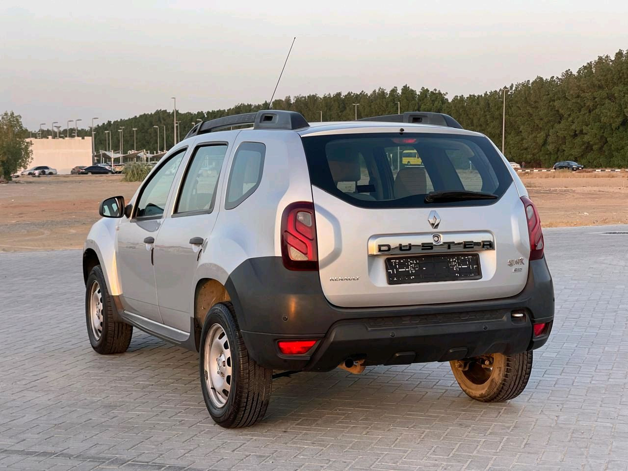 Renault Duster - Image 8