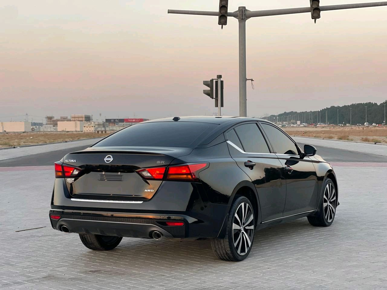 Nissan Altima - Image 8