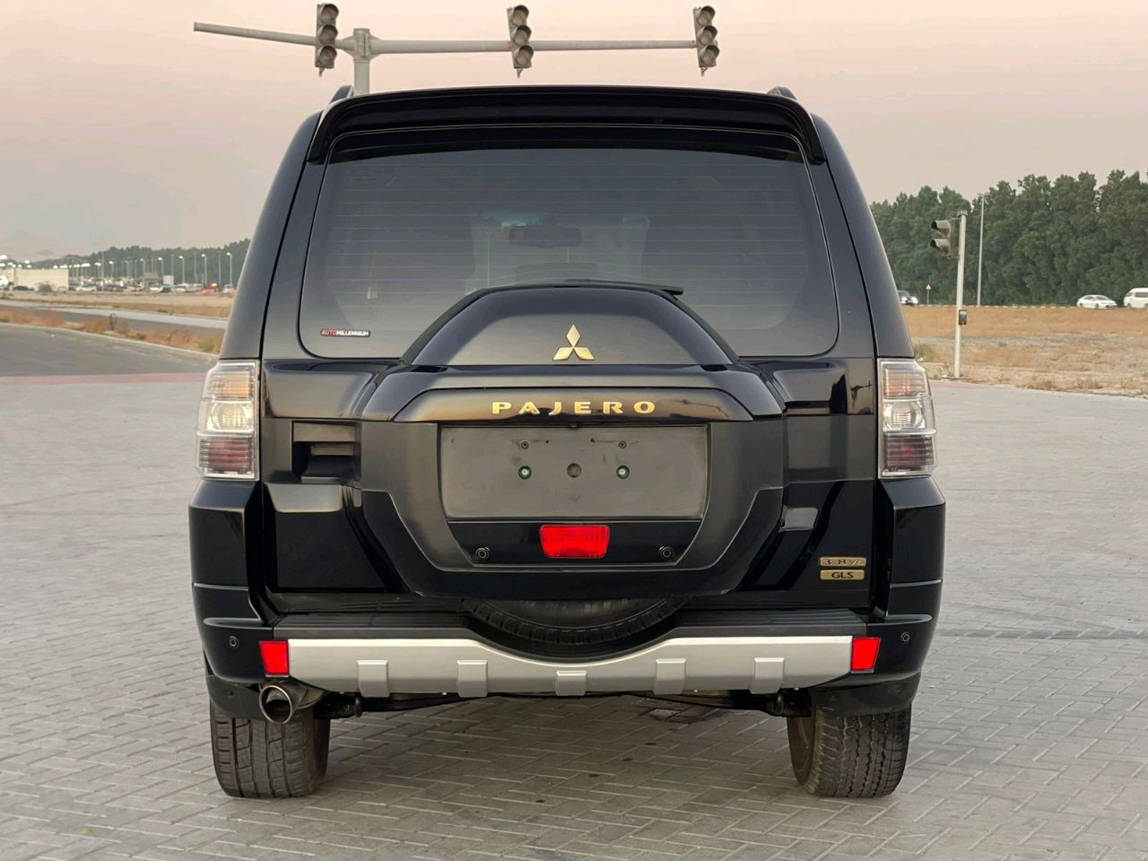 Mitsubishi Pajero - Image 3