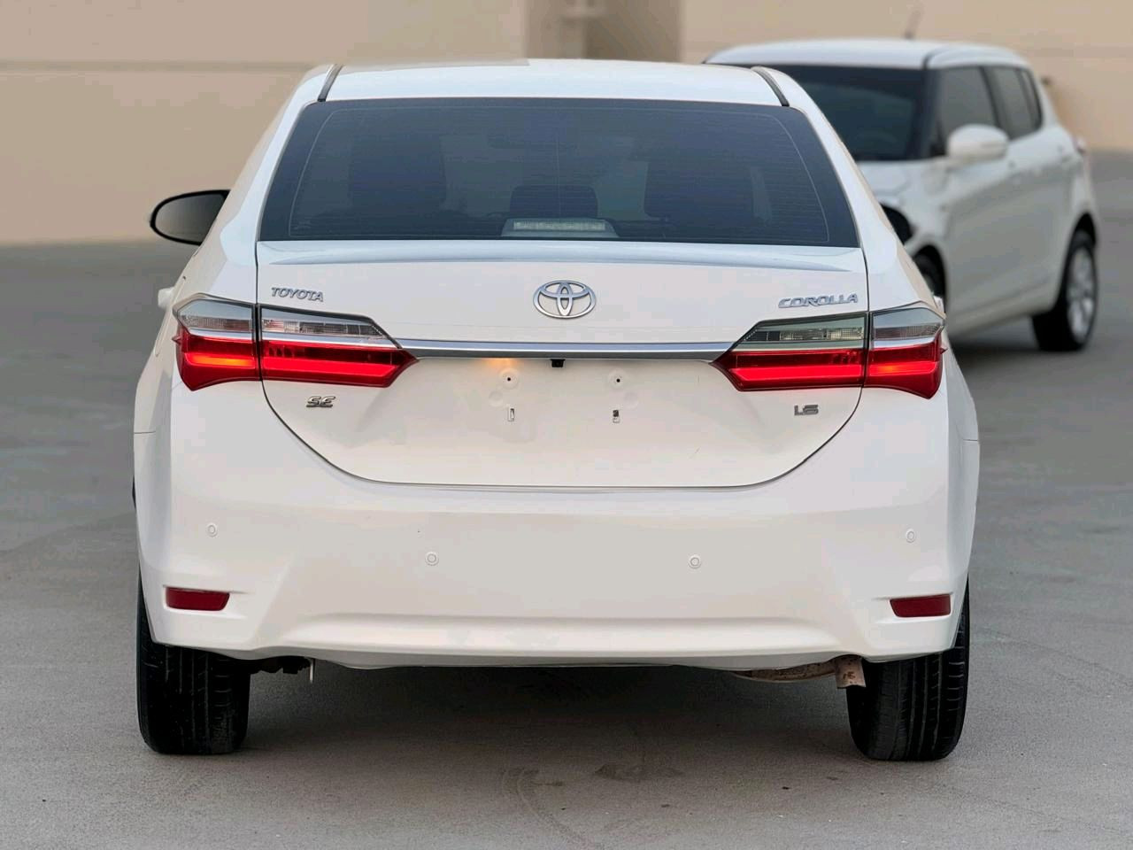 Toyota Corolla - Image 6