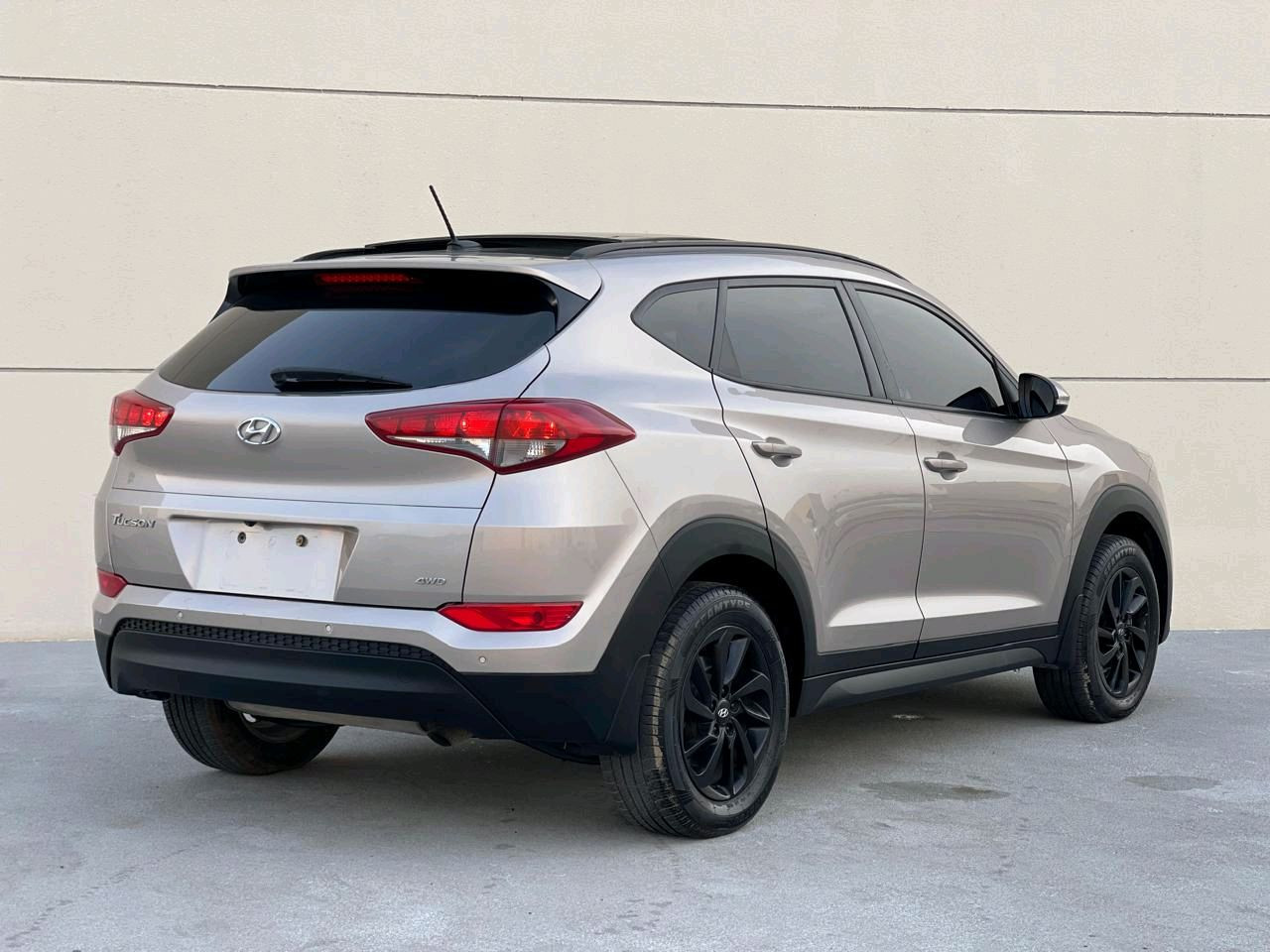 Hyundai Tucson - Image 9