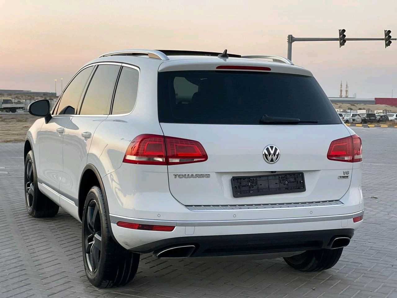 Volkswagen Touareg - Image 2