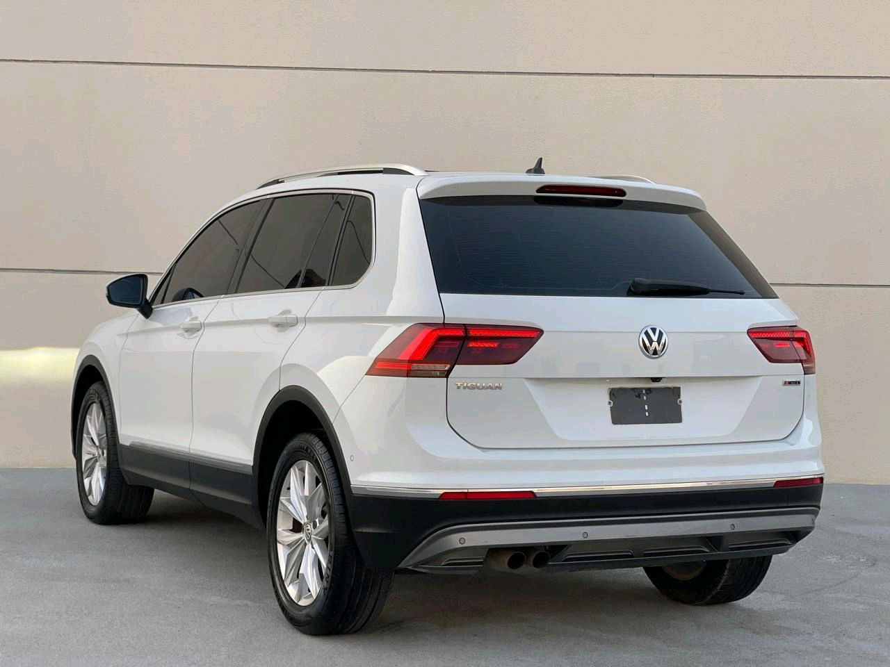 Volkswagen Tiguan - Image 5