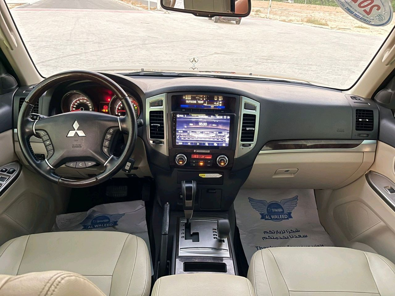 Mitsubishi Pajero - Image 13