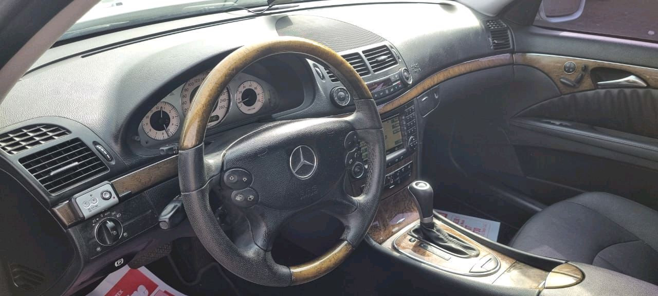 Mercedes Benz E-Class - Image 10
