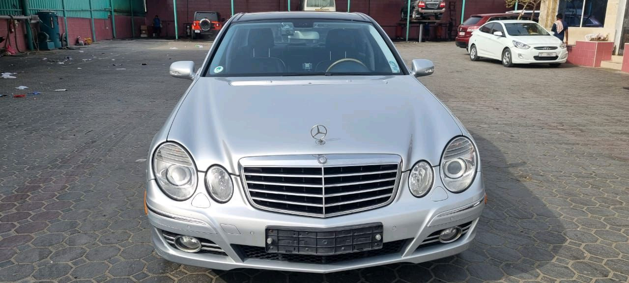 Mercedes Benz E-Class - Image 9