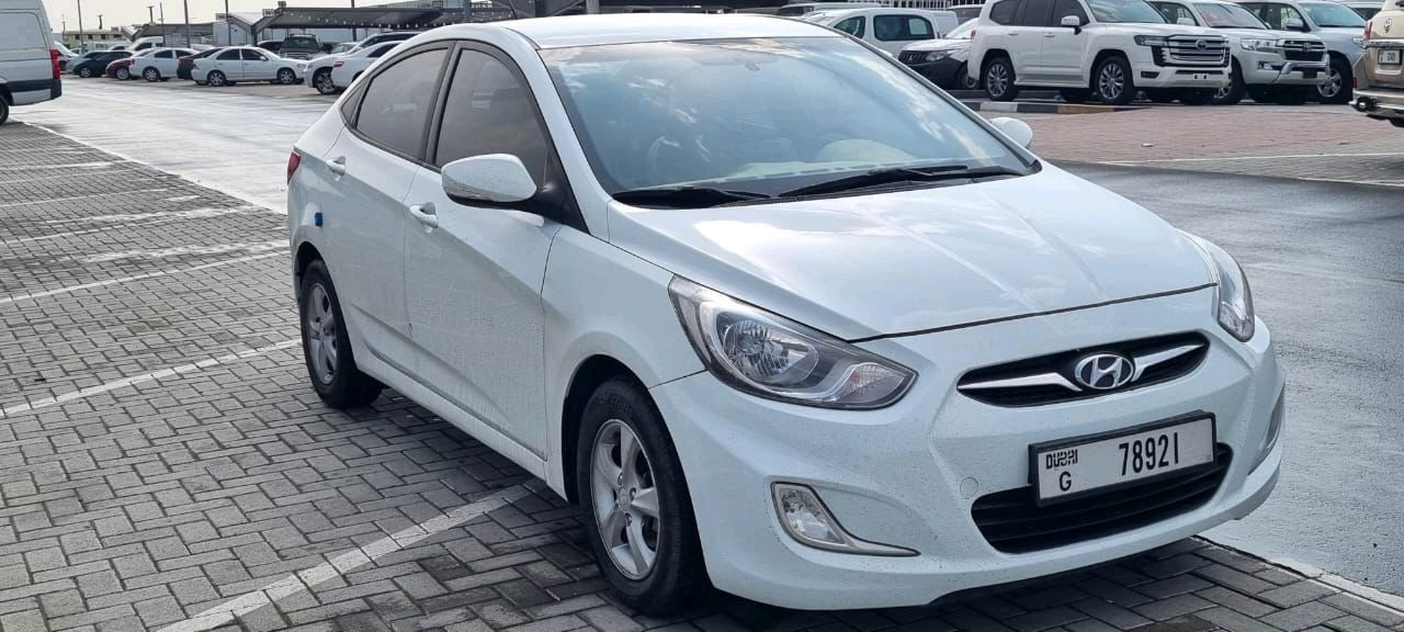 Hyundai Accent - Image 5