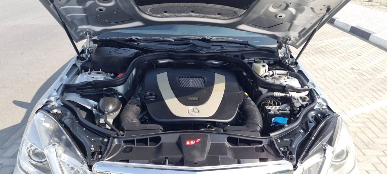 Mercedes Benz E-Class - Image 4