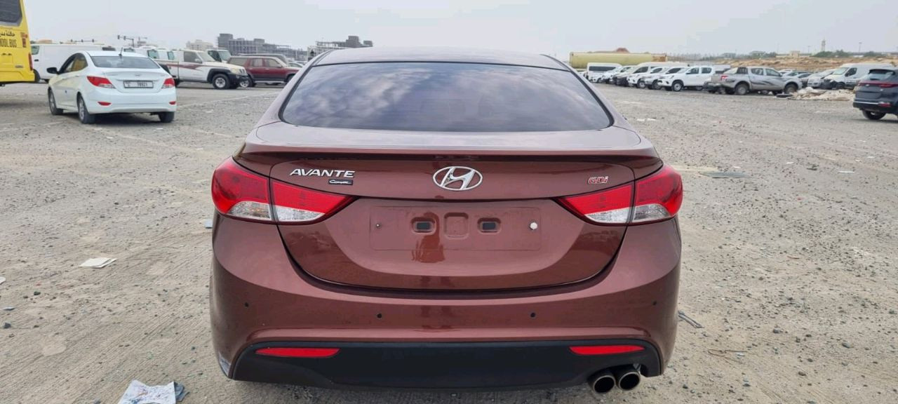 Hyundai Avante - Image 4